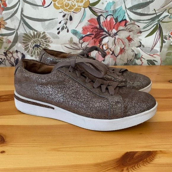 Gentle Souls by Kenneth Cole Women's Haddie Low Profile Fashion Sneaker Size 8.5 - Picture 1 of 12